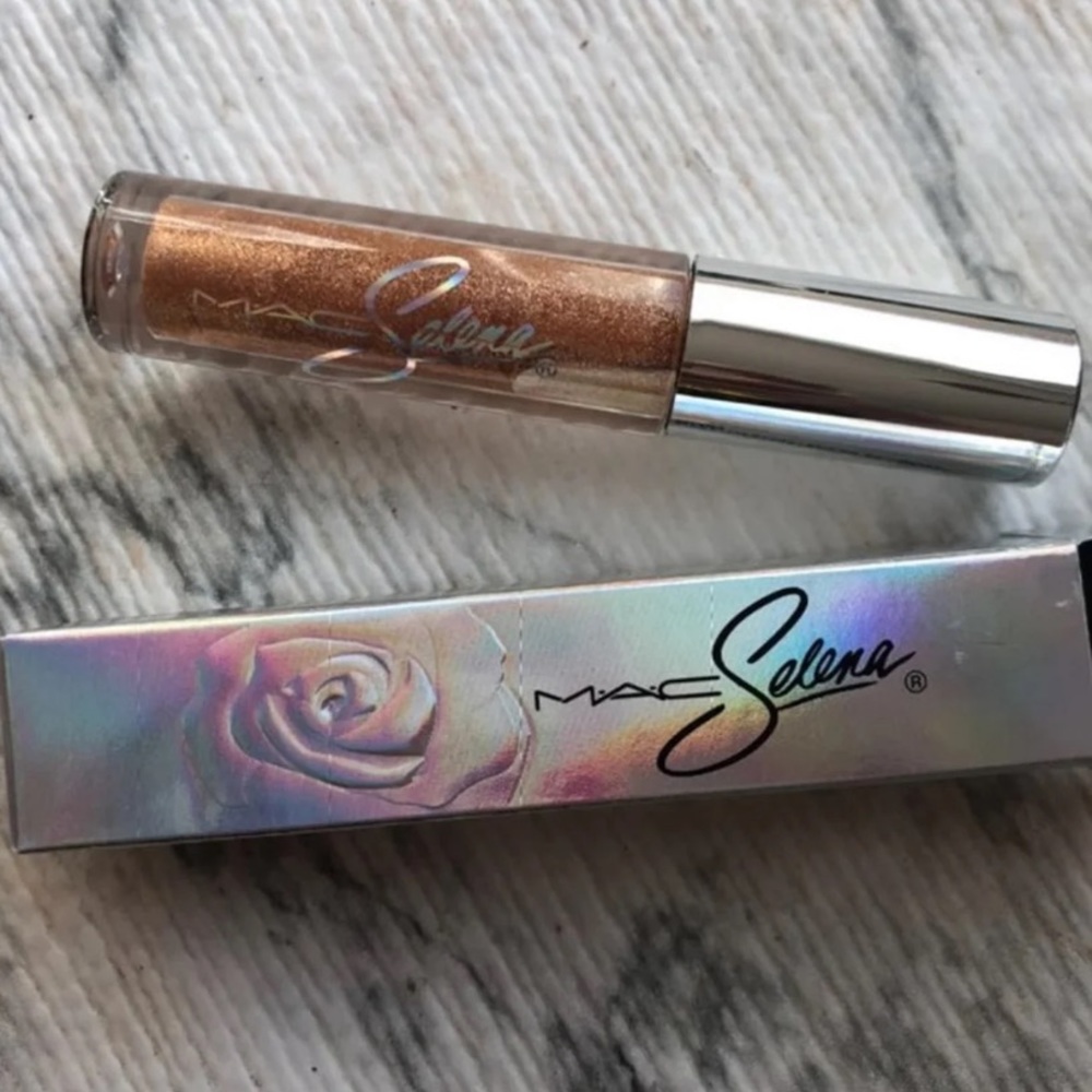 BNIB SELENA MAC LIPGLOSS